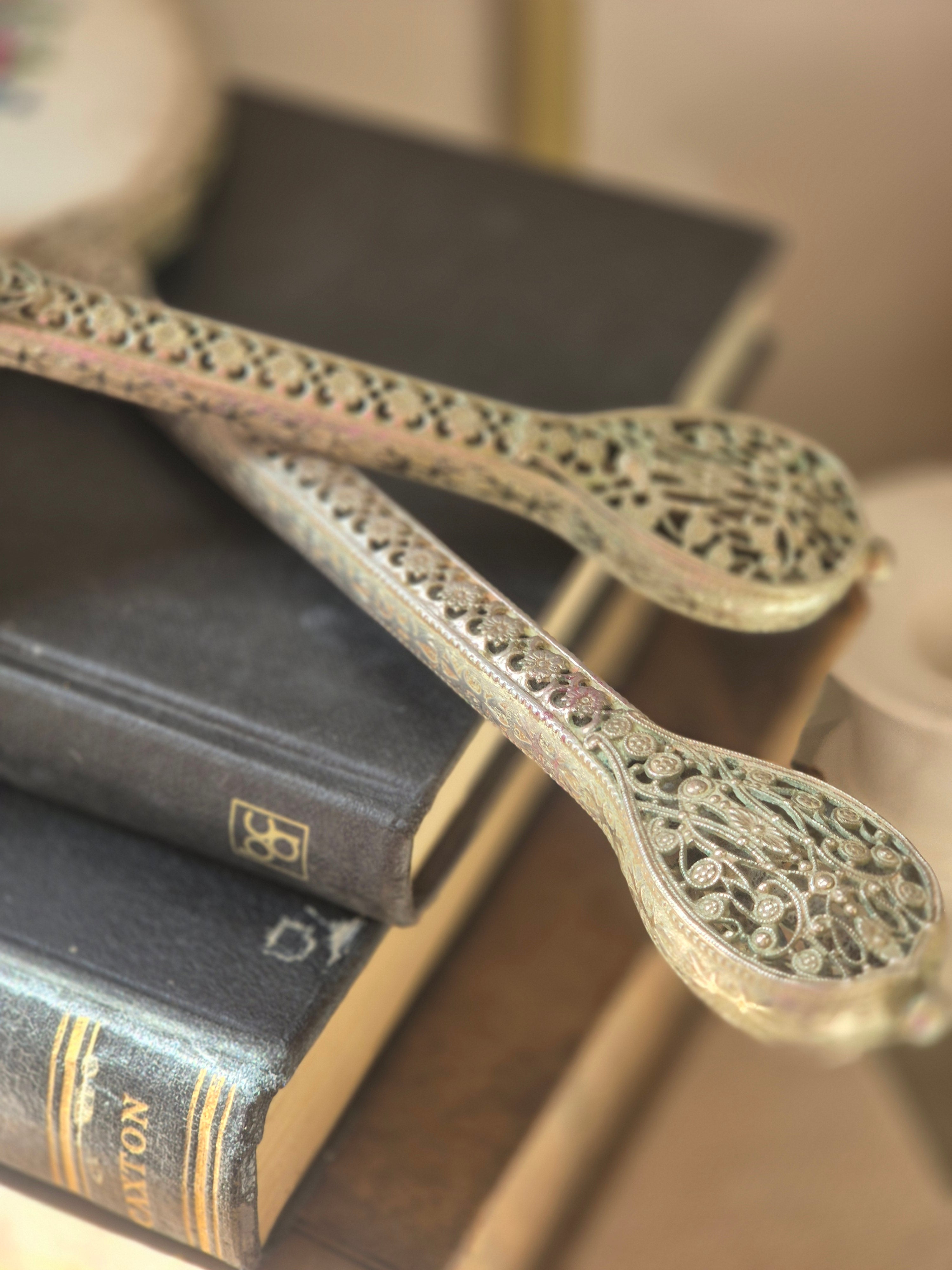 Vintage Floral Vanity Brush & Mirror Set – Regent/Regal of London